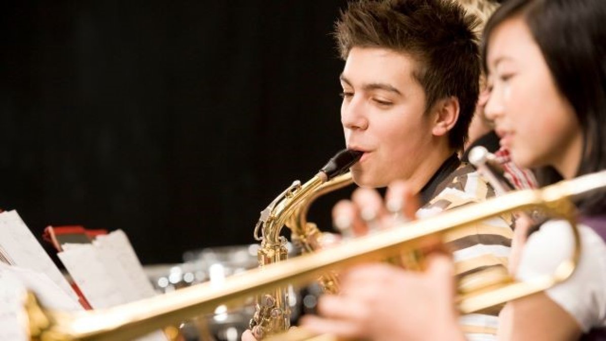 Students playing in an orchestra