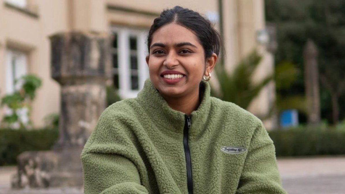 Student in campus grounds 